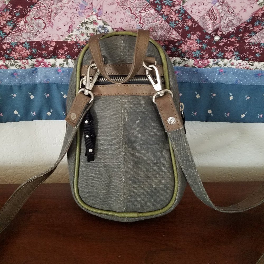 Eco-Friendly crossbody bag - Picture 3 of 5